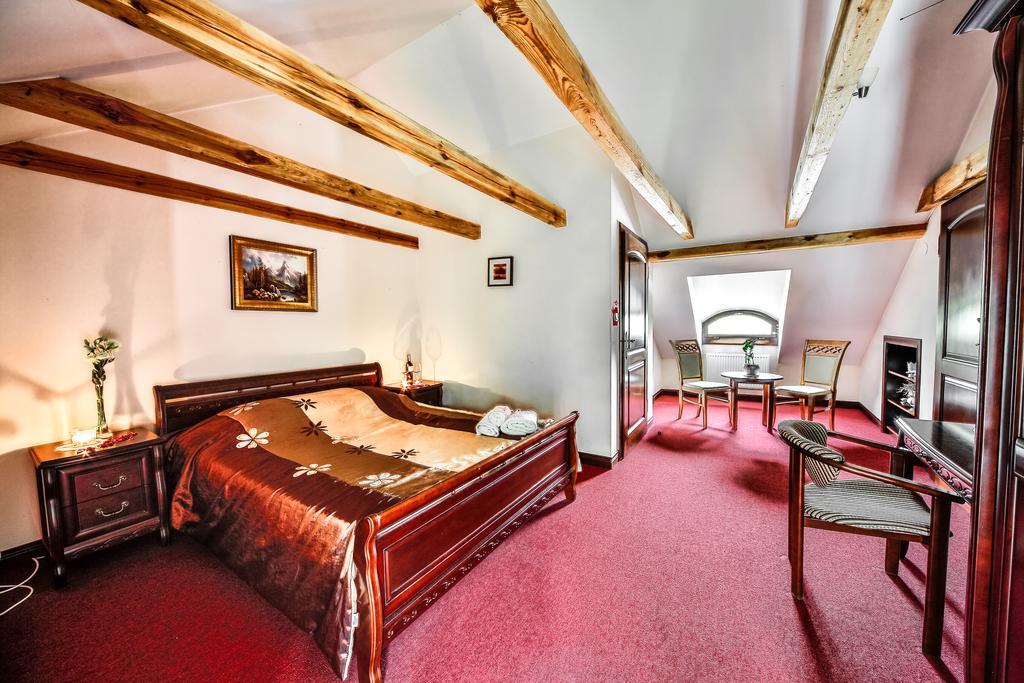 Zameczek Mysliwski Darz Bor Hotel Miłosław Habitación foto